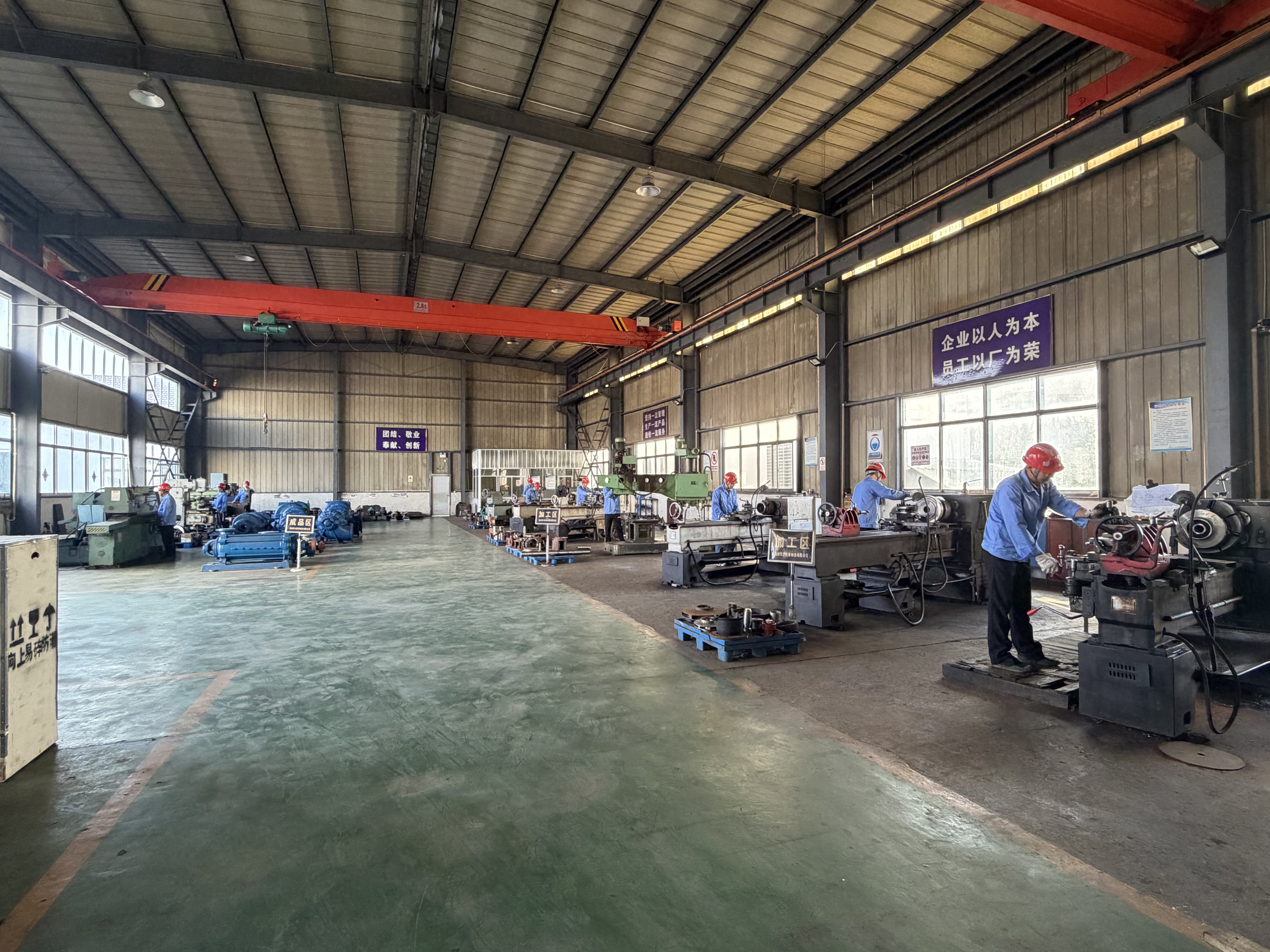 Huali production workshop